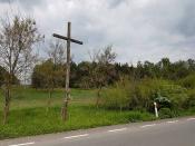 stary przydrożny krzyż