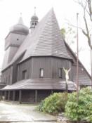 Drewniany kościół w Łaziskach