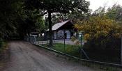 Leśniczówka przy jeziorze 