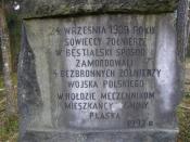 Napis na pomniku