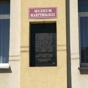 Tablica Muzeum Martyrologii