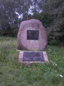 Pomnik 2