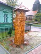 pamiątkowa rzeźba w drewnie
