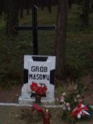 Grób Masowy 44