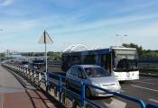 Widok na most z autobusem