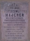 Pamiątkowa tablica przy miedniewickim sanktuarium