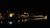 Widok z mostu na toruńską starówkę wieczorową porą