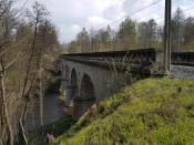 kamienny most nad Bobrem