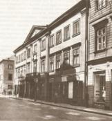 Elektoralna róg Orlej przed 1939 rokiem. Po prawej widać pałac H. Wielopolskiego.