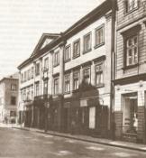 Elektoralna róg Orlej przed 1939 rokiem. Po prawej widać pałac H. Wielopolskiego.