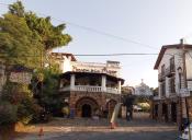 wejście i wjazd do zajazdu