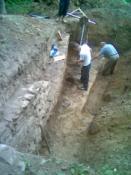 wykopaliska niedaleko skrzynki