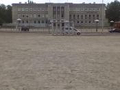 z placu przy budach