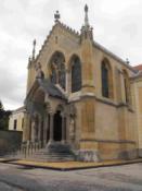 Pałacyk / kościół