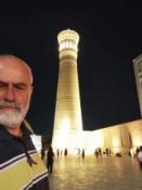 z tym minaretem zrób sobie fotkę. Za nim jest kesz