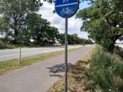 Przystanek jest, chociaż do Dębinek jeszcze kawałek drogi