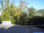 widok ze skrzynki na parking