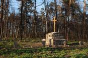 Pomnik i groby żołnierzy niemieckich.