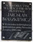 Tablica pamiątkowa.