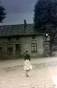 Rok 1959/1960 - Mama JoannyLadyMoon zmierzająca na dworzec w Nowym Porcie
