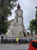 Przed kościołem 