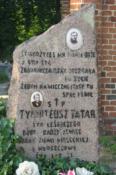 Grób na radziejowickim cmentarzu