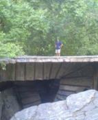 a schody runą, runą