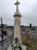 nagrobek - obelisk