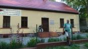Przed muzeum