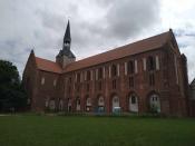 Opactwo z kościółem