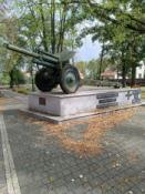 pomnik  - haubica