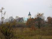 widok na pomiechowski kościół