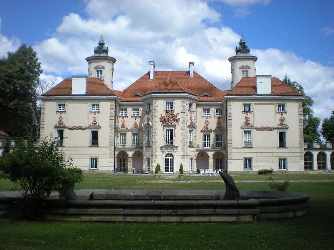 Pałac od strony parku