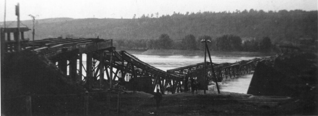 Most po spaleniu i zawaleniu w sierpniu 1920